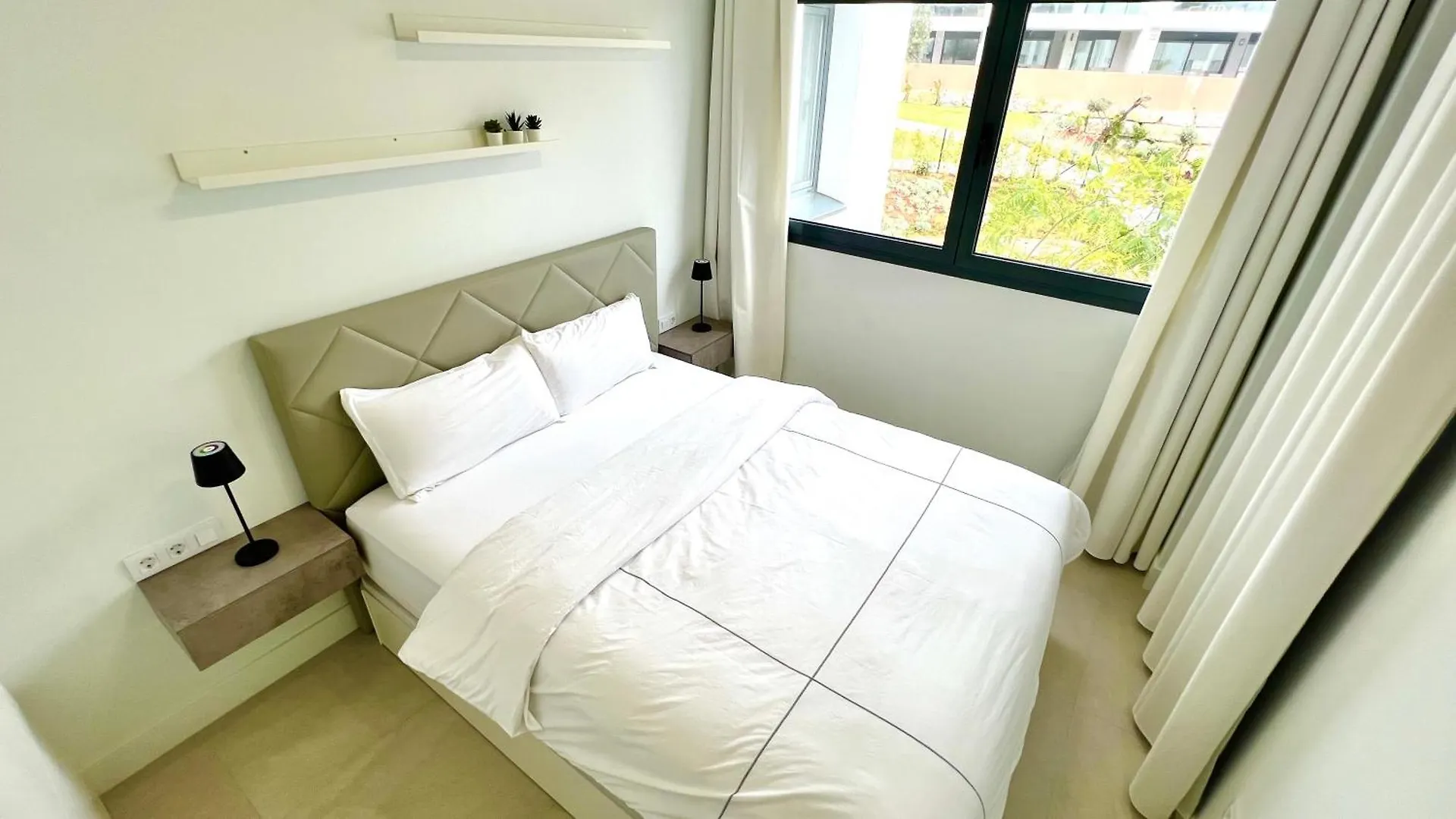 Pure South Luxury Apartment マニルバ 0*,  スペイン