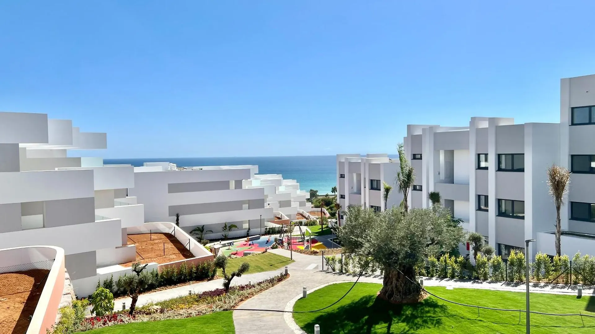 Pure South Luxury Apartment マニルバ