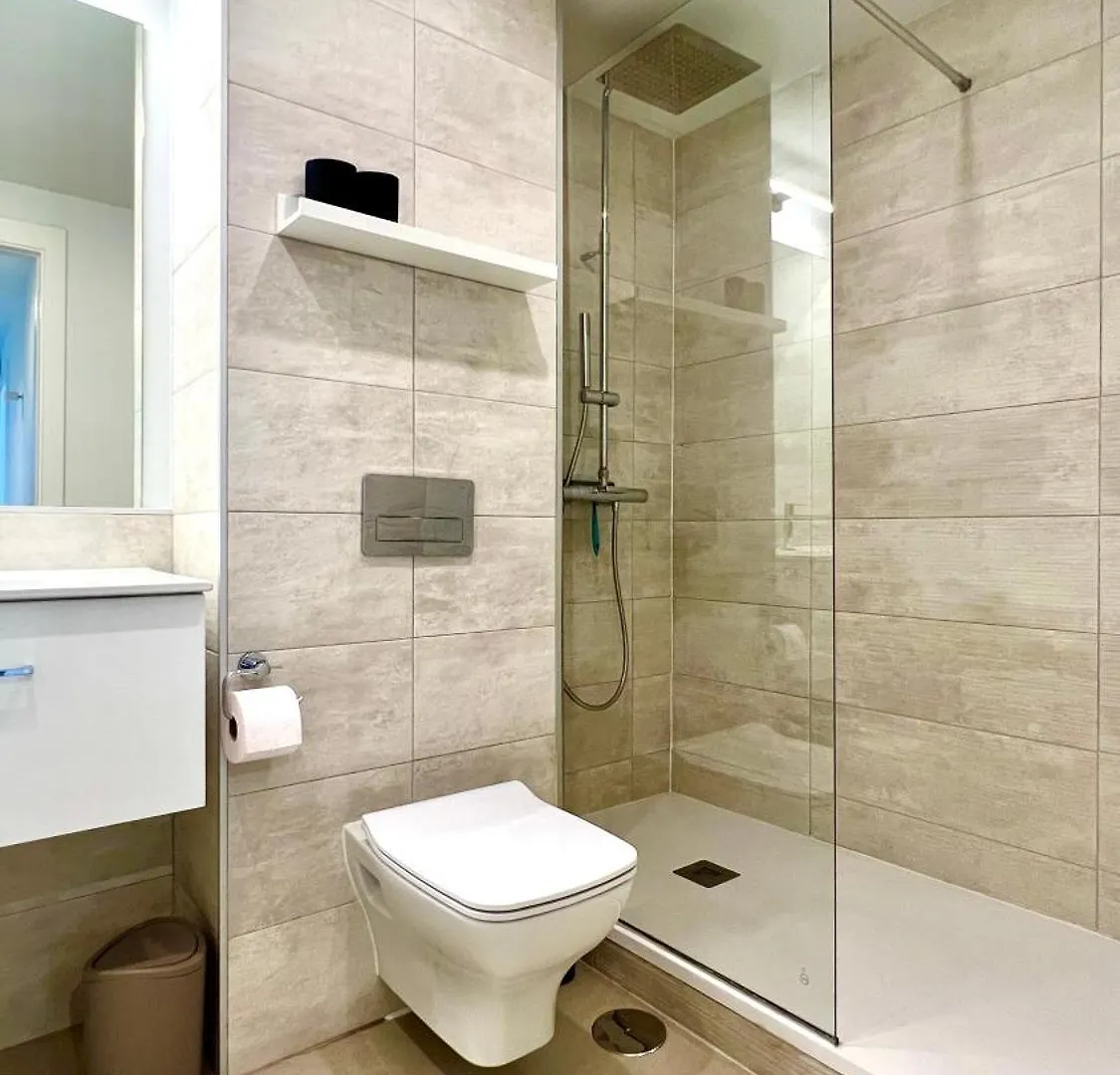 Pure South Luxury Apartment マニルバ