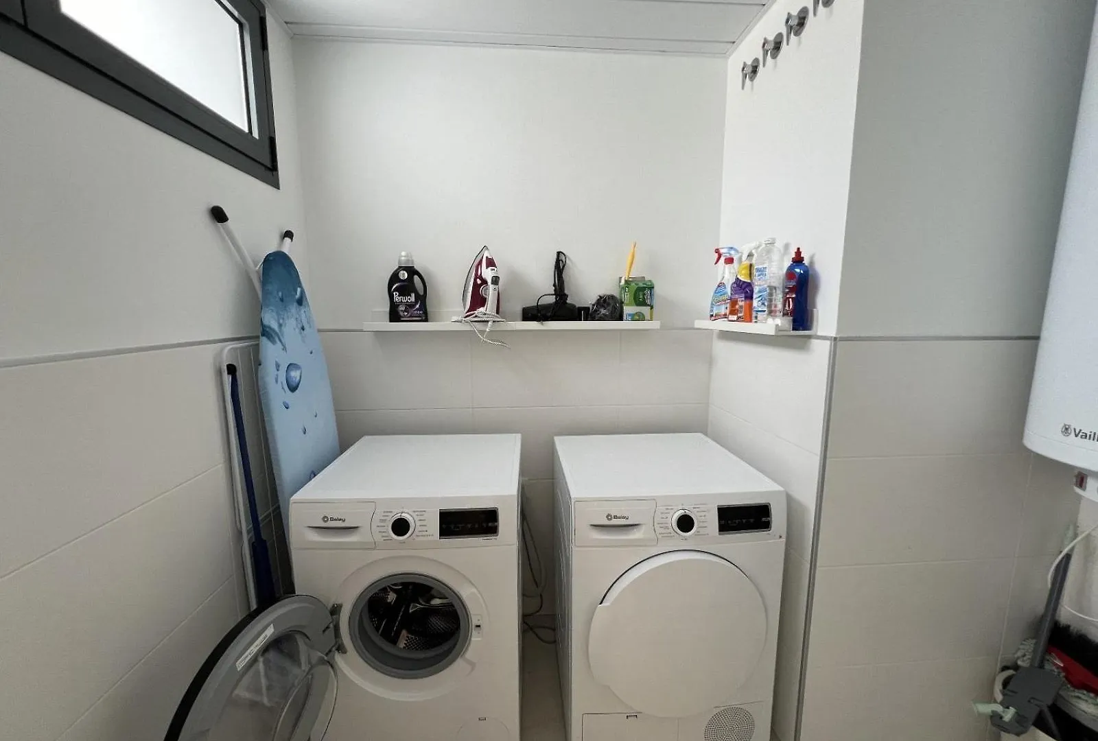 Pure South Luxury Apartment マニルバ